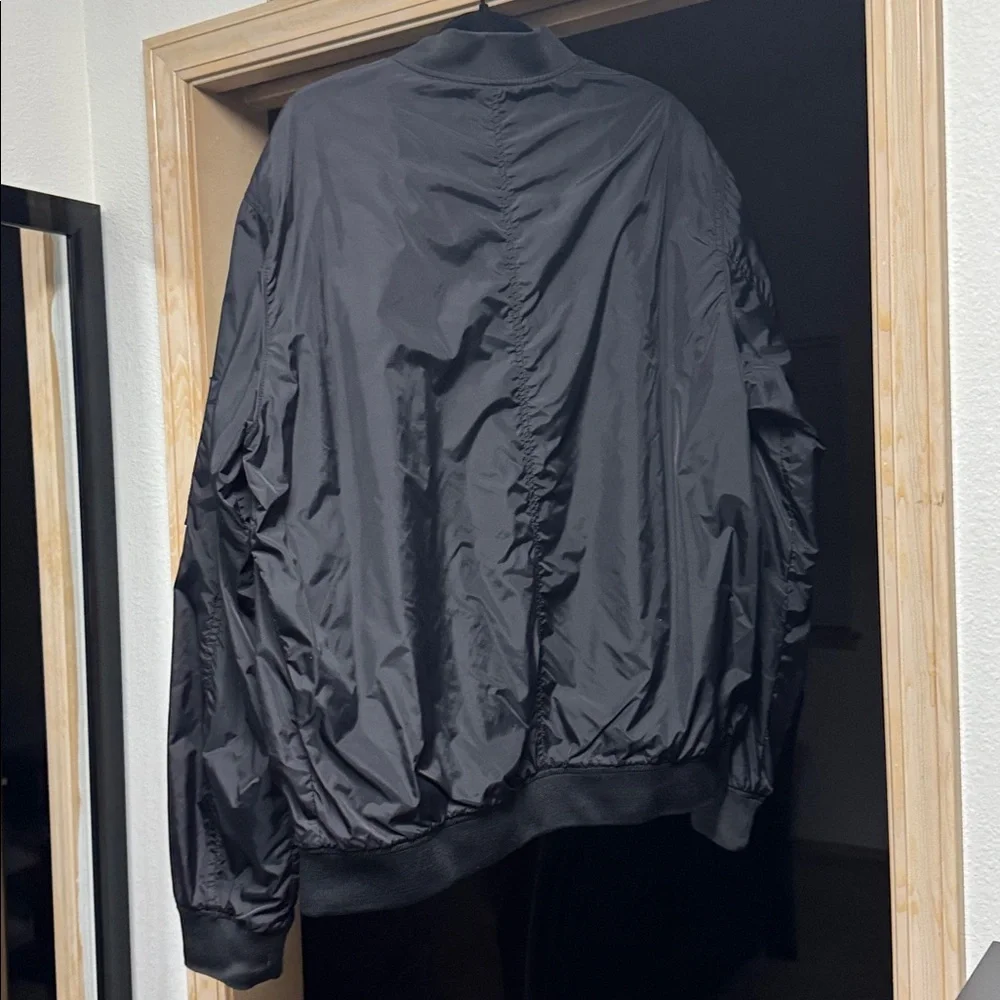 H&M Men's Black Bomber Jacket - Picture 4 of 5